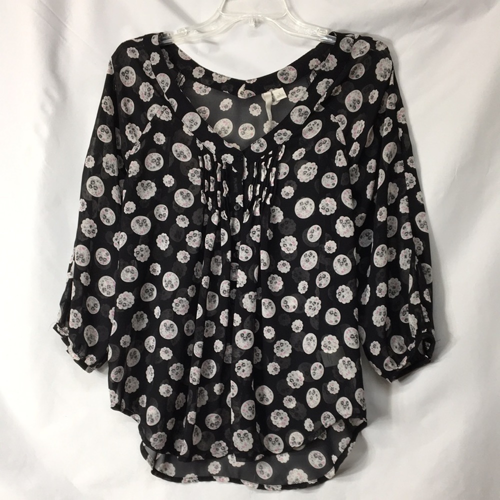 Lauren Conrad Women’s Black Floral Blouse Size S Like-New Condition